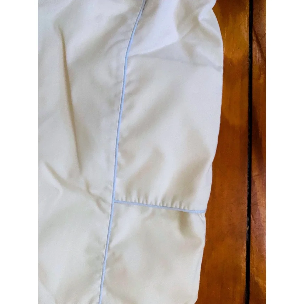 Vintage classic white